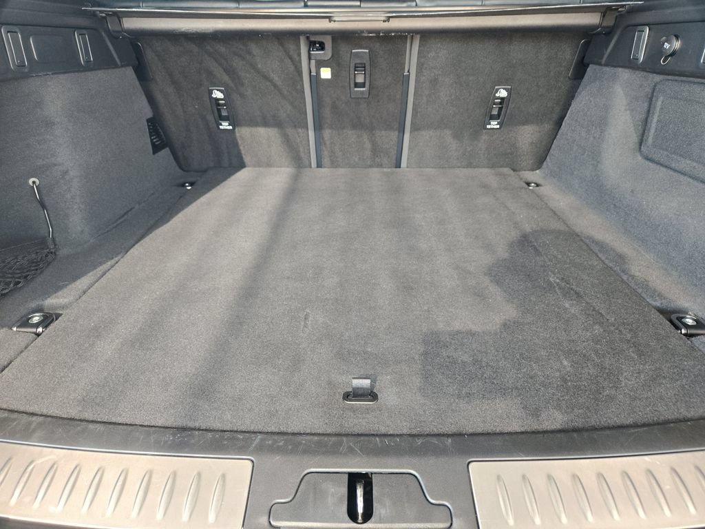 Used 2025 Land Rover Range Rover Velar Dynamic SE AWD/4WD image 30