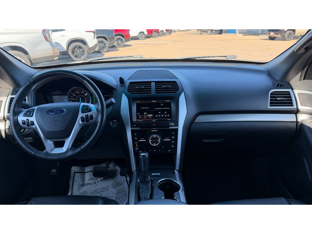 Used 2015 Ford Explorer Sport w/ Equipment Group 401A AWD/4WD image 14