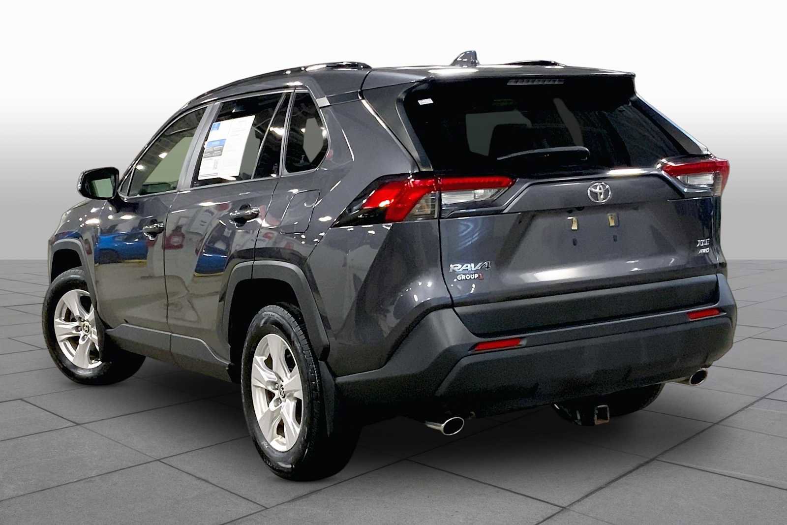 Used 2020 Toyota RAV4 XLE w/ Convenience Package AWD/4WD image 12