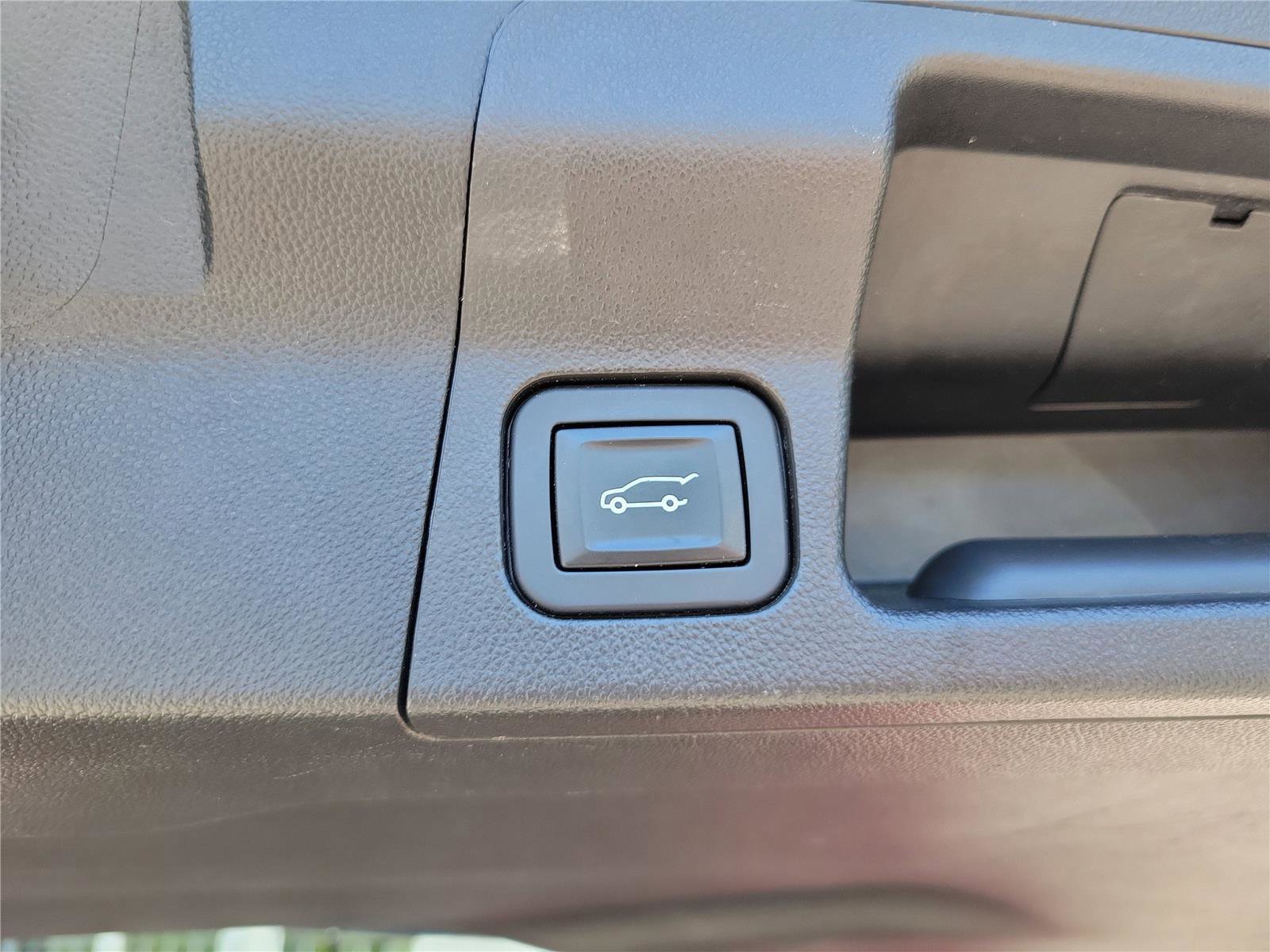 Used 2019 GMC Acadia SLT AWD/4WD image 10