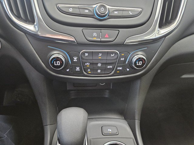 Used 2024 Chevrolet Equinox LT AWD/4WD image 24