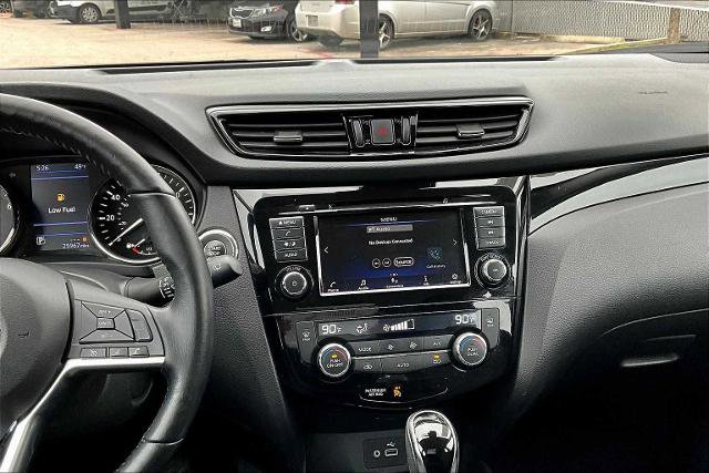 Certified 2021 Nissan Rogue Sport SV image 7