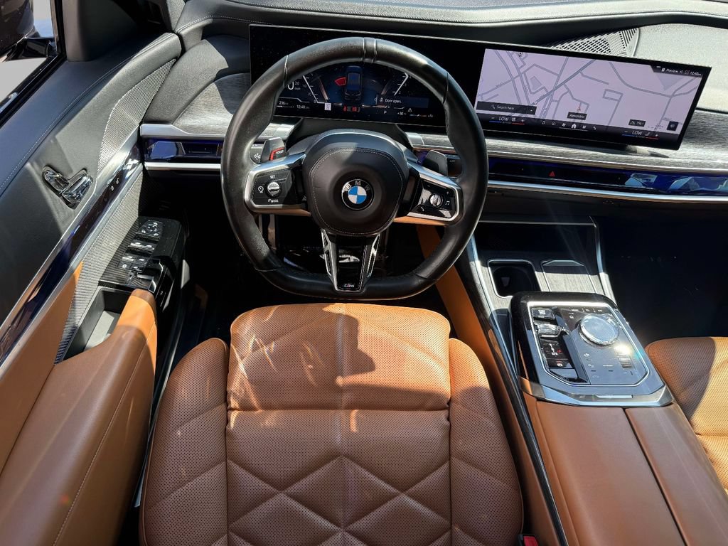 Used 2023 BMW 740i RWD image 4