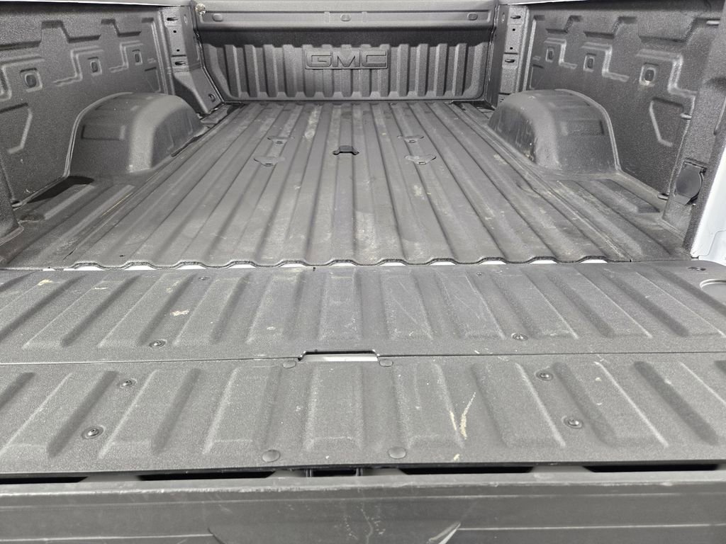 Used 2026 GMC Sierra 2500 AT4 w/ AT4 Premium Plus Package AWD/4WD image 36