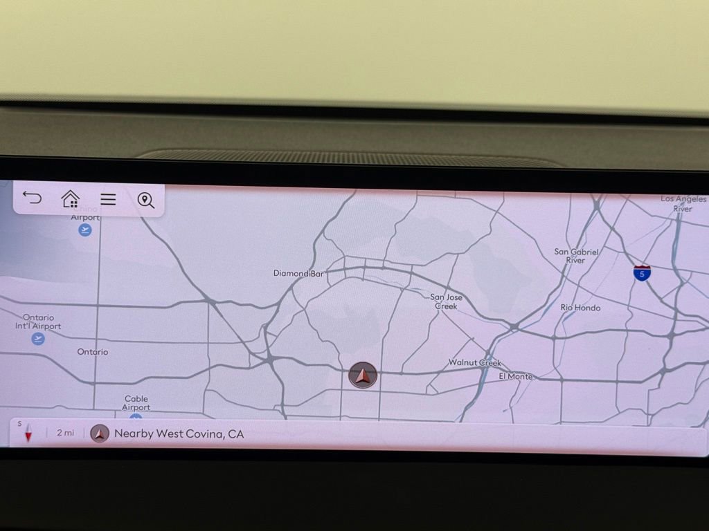 Used 2026 Genesis GV70 2.5T Advanced image 34