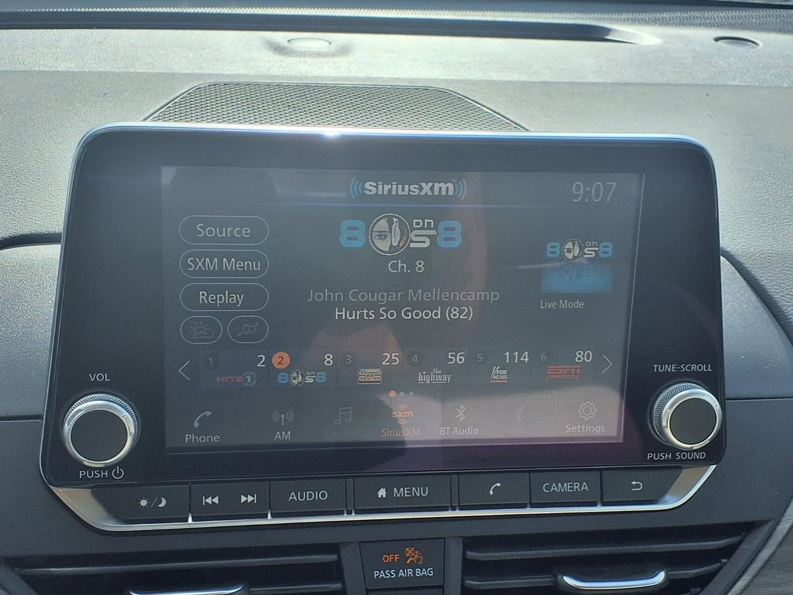 Used 2025 Nissan Altima 2.5 SV image 4