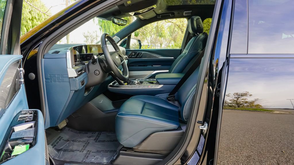 New 2025 Cadillac Escalade IQ Sport 2 image 15