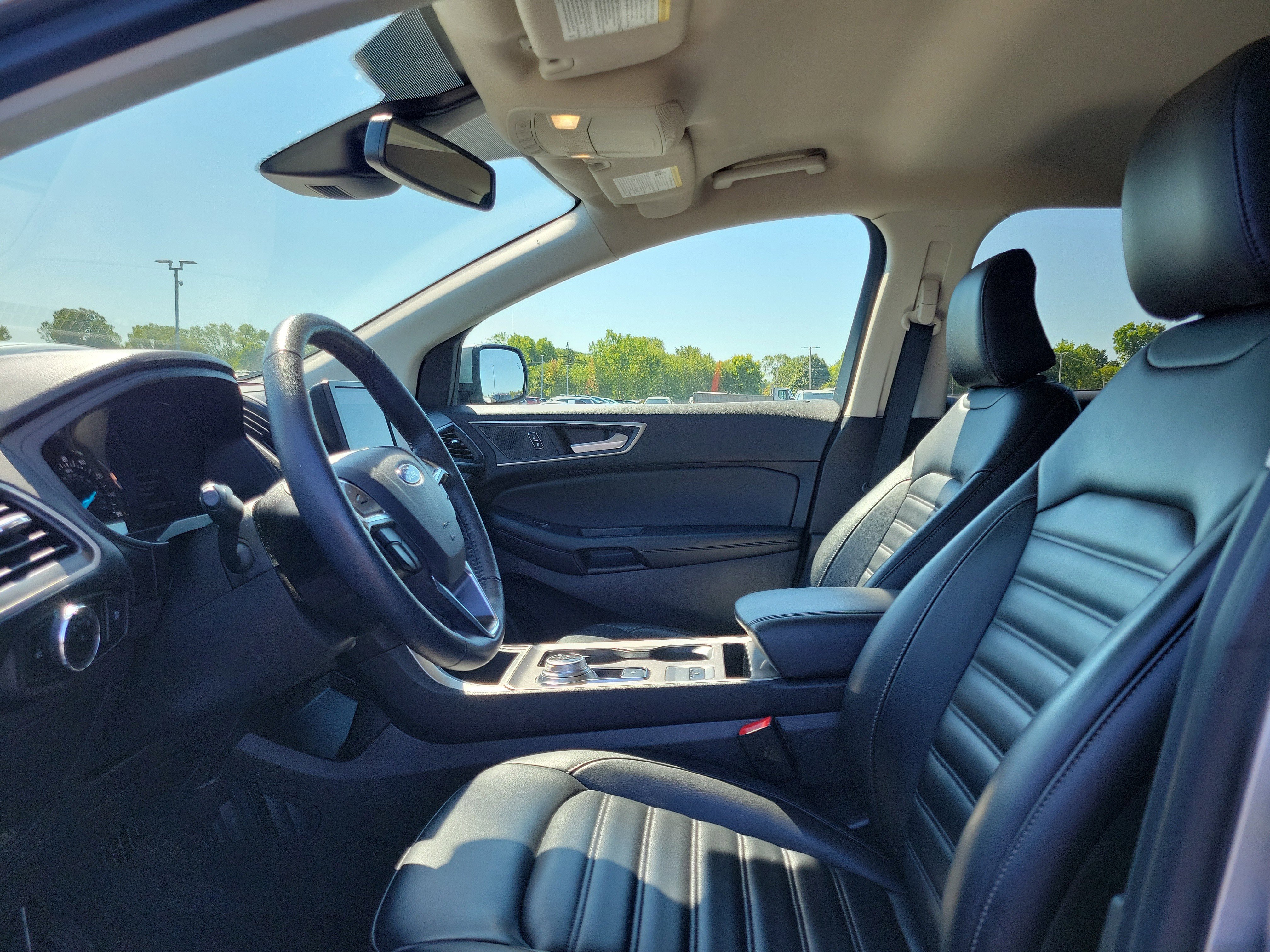 Used 2024 Ford Edge SEL image 15