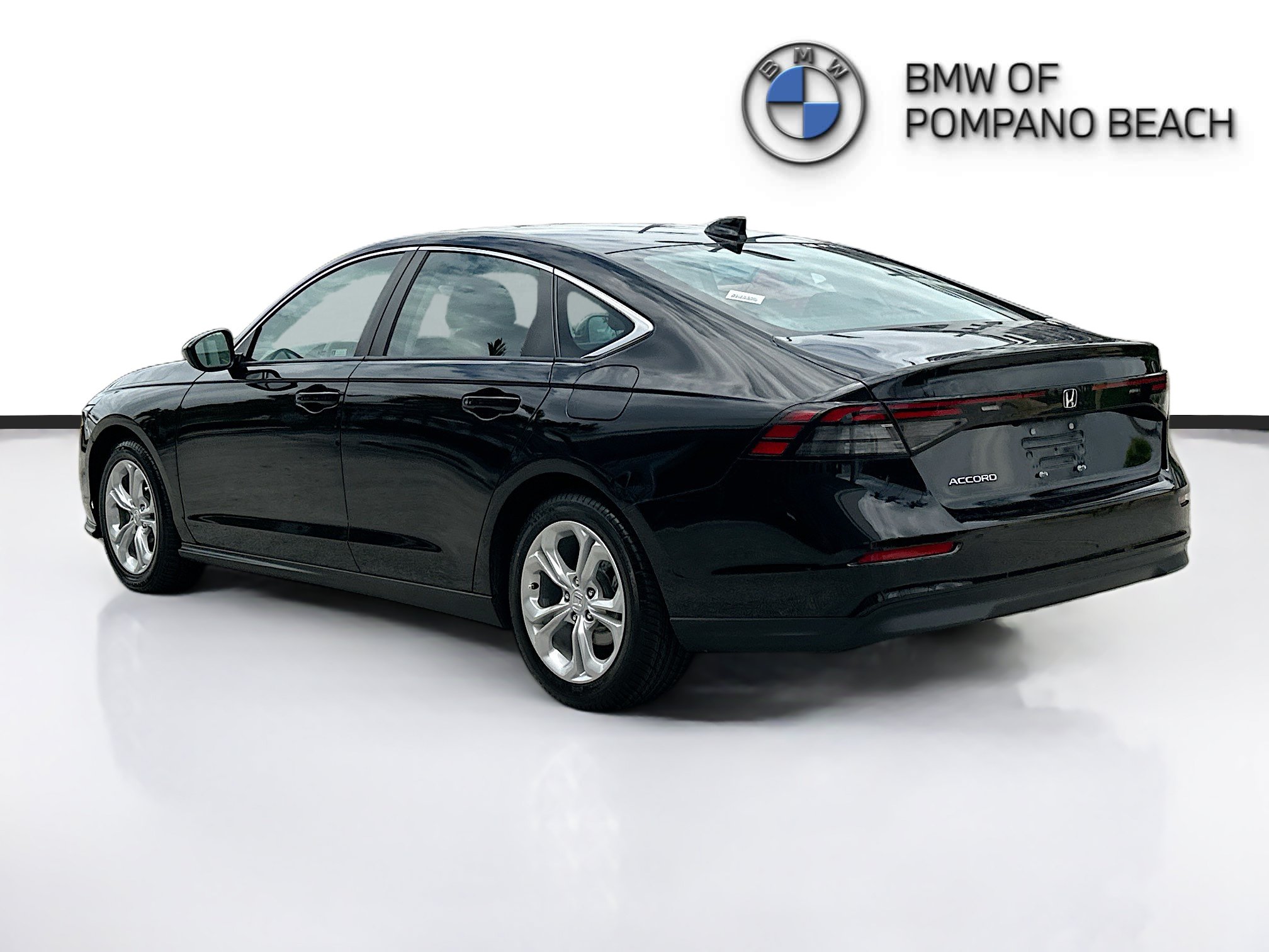 Used 2023 Honda Accord LX image 5