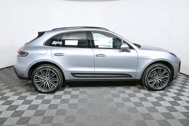Certified 2026 Porsche Macan AWD/4WD image 26