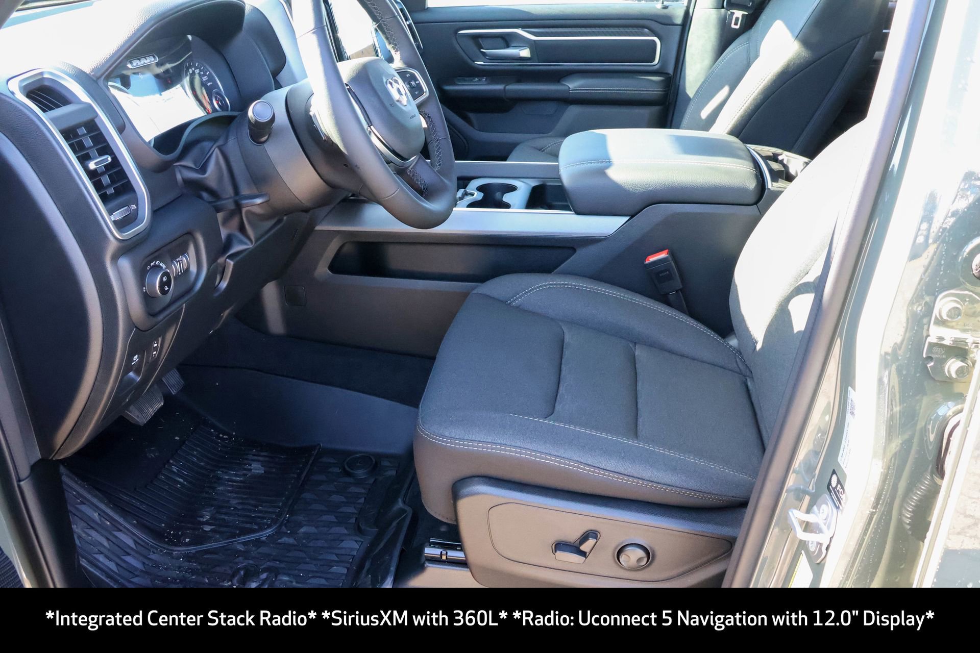 New 2026 RAM 1500 4x4 Crew Cab image 5