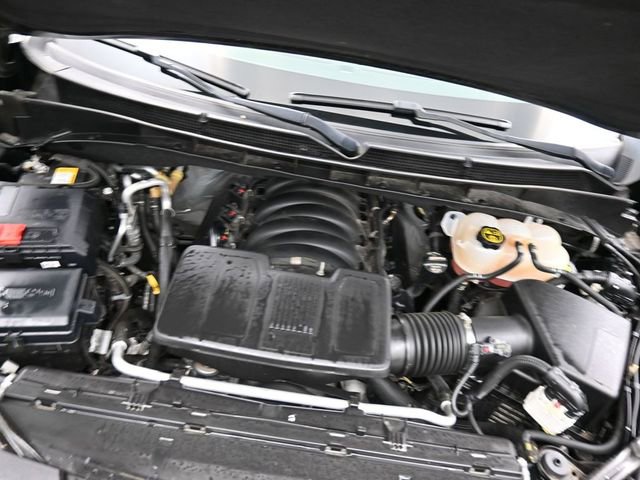 Used 2024 Cadillac Escalade ESV Premium Luxury Platinum image 33