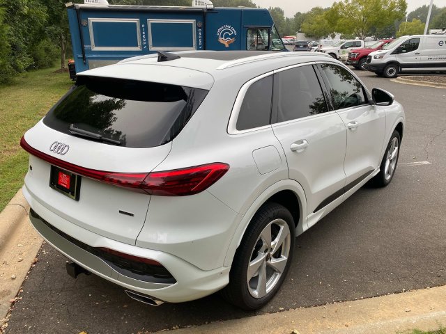 Used 2025 Audi Q5 Premium Plus AWD/4WD image 33