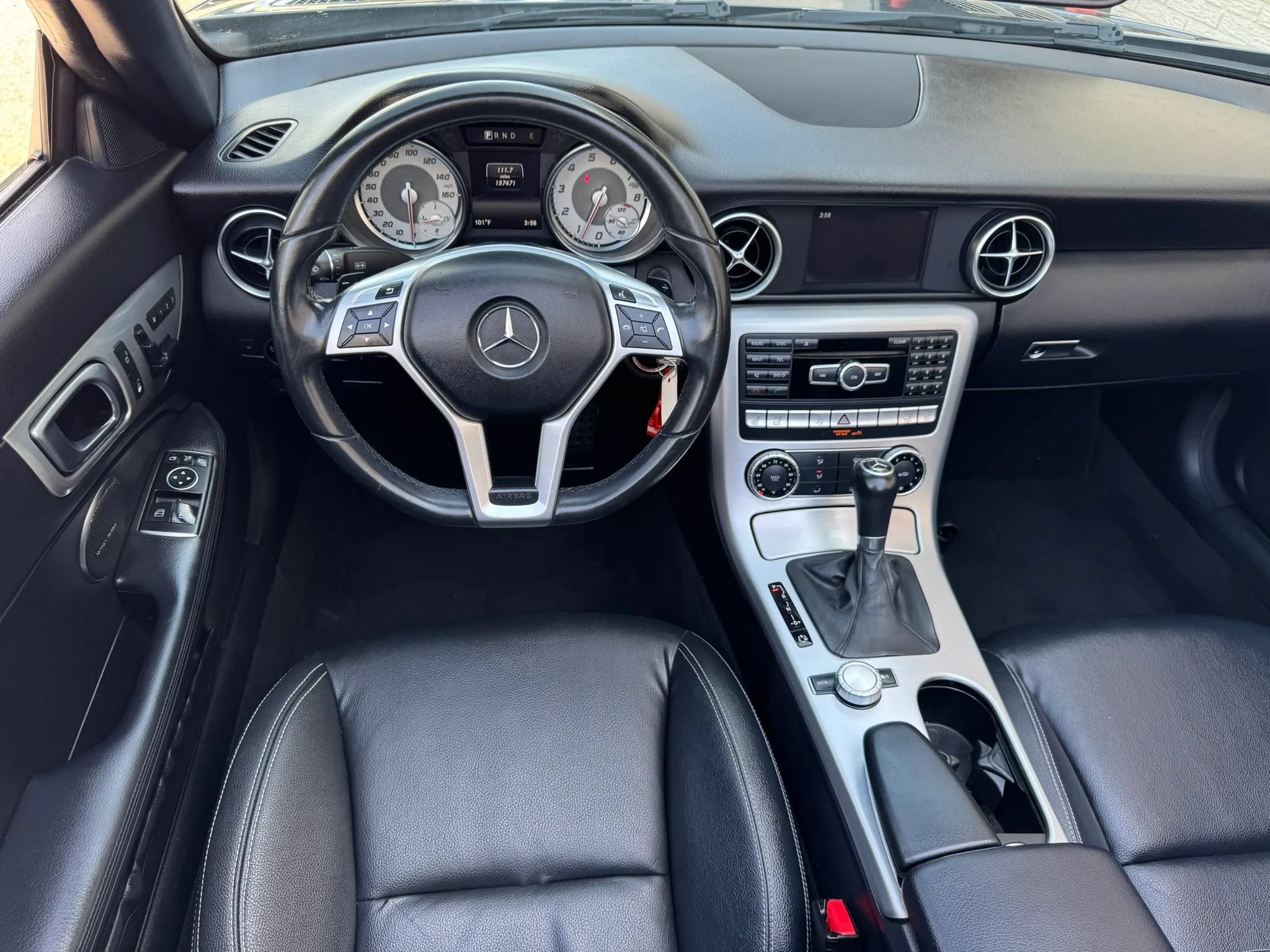 Used 2015 Mercedes-Benz SLK 250 image 38