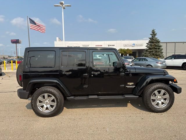 Used 2015 Jeep Wrangler Unlimited Sahara w/ Dual Top Group AWD/4WD image 4