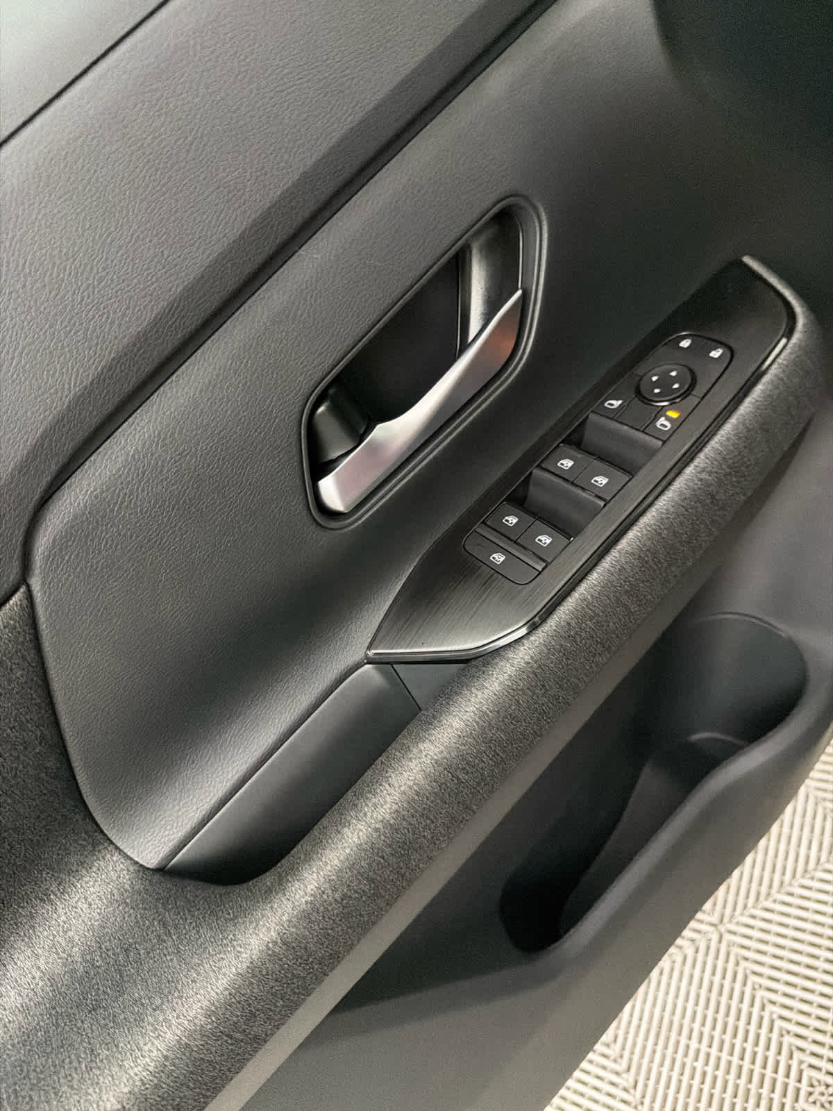 New 2026 Nissan Kicks SV w/ SV Premium Package image 23