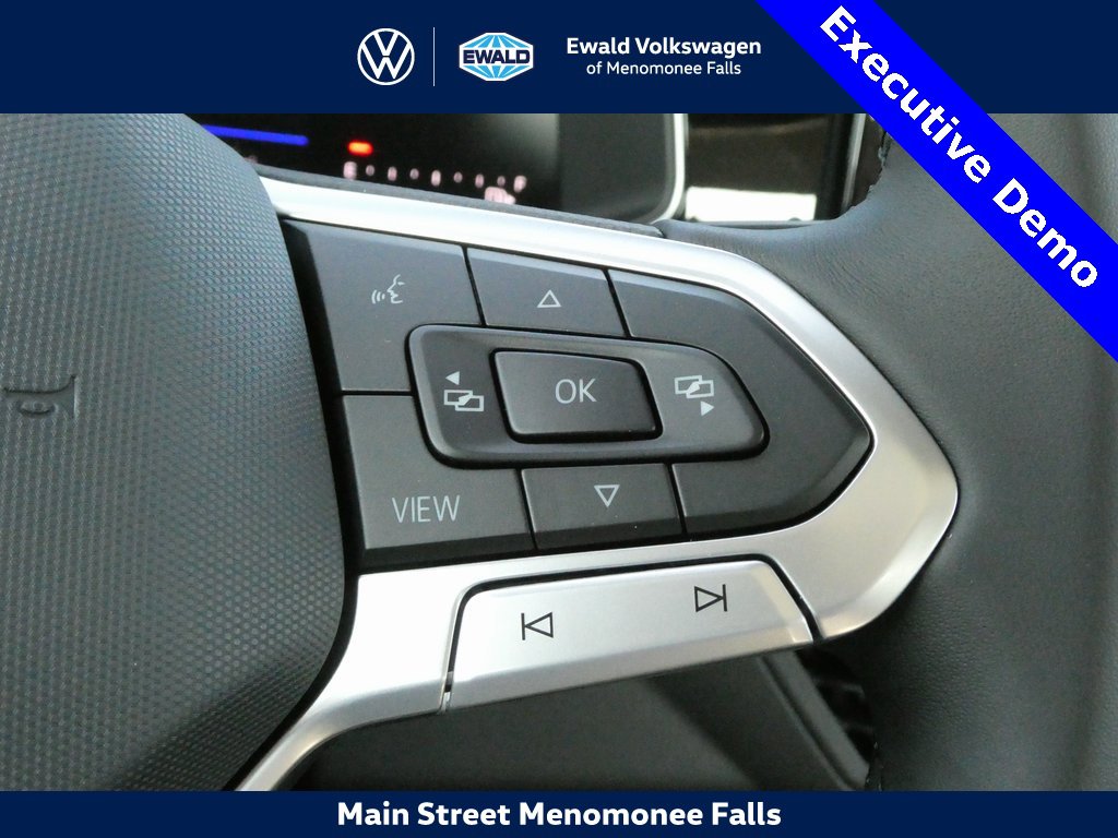 New 2025 Volkswagen Jetta SE image 11