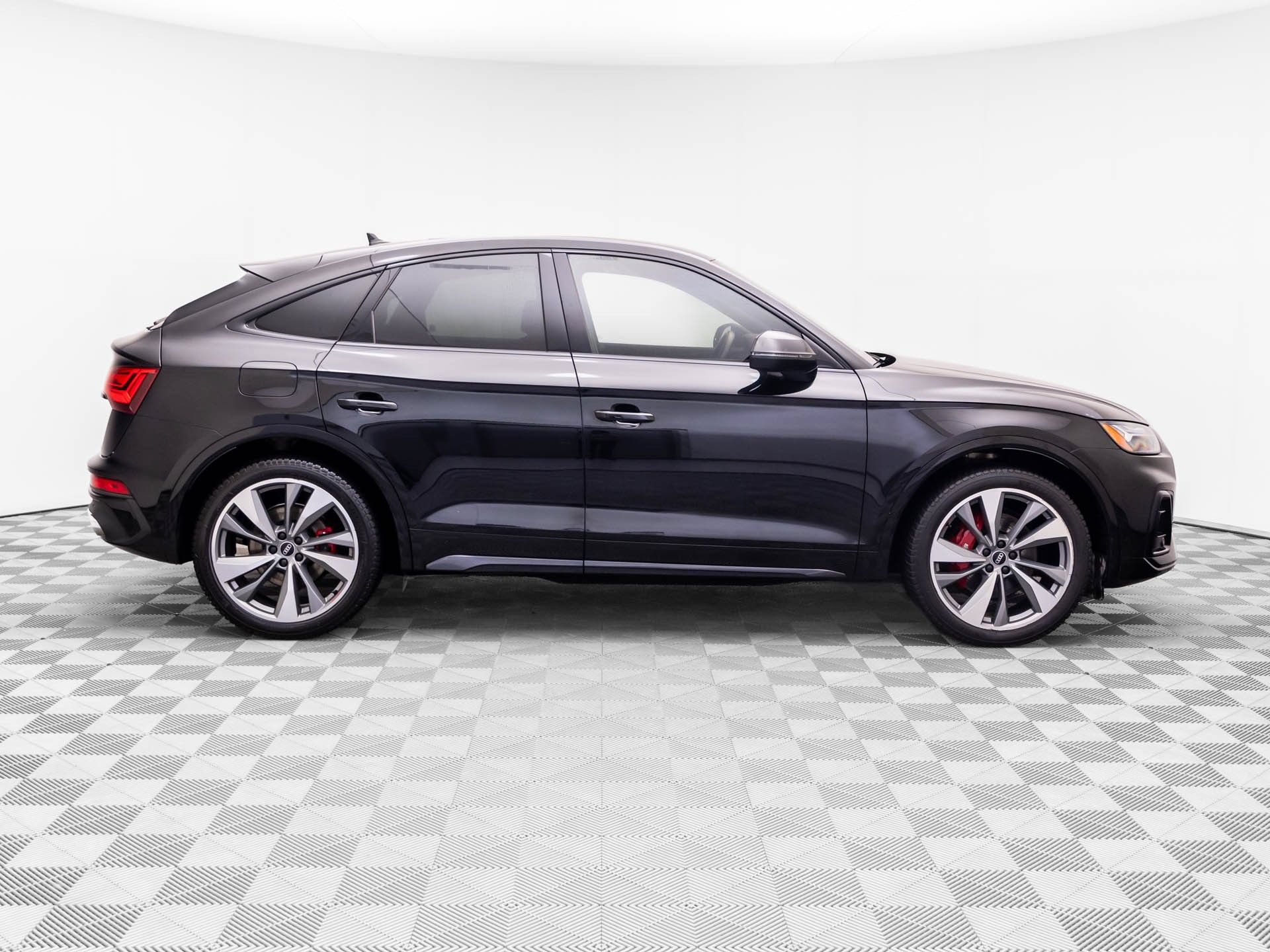 Used 2021 Audi SQ5 Premium Plus w/ Premium Plus Package AWD/4WD image 6