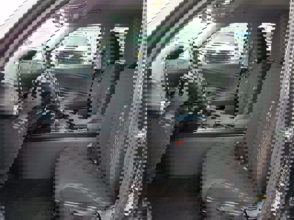 Used 2023 Hyundai Elantra SEL w/ Convenience Package image 13