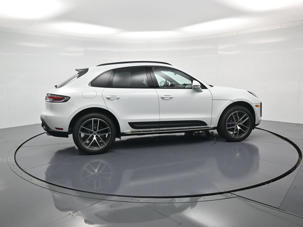 Certified 2026 Porsche Macan Turbo AWD/4WD image 35