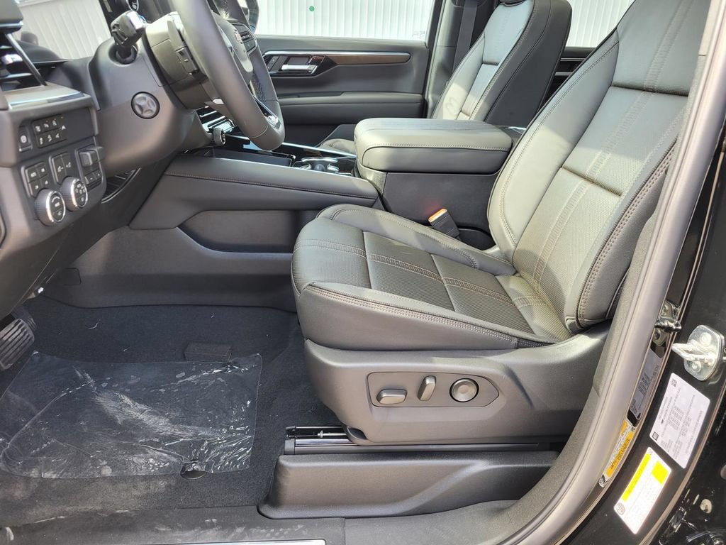 New 2026 Chevrolet Tahoe High Country AWD/4WD image 11