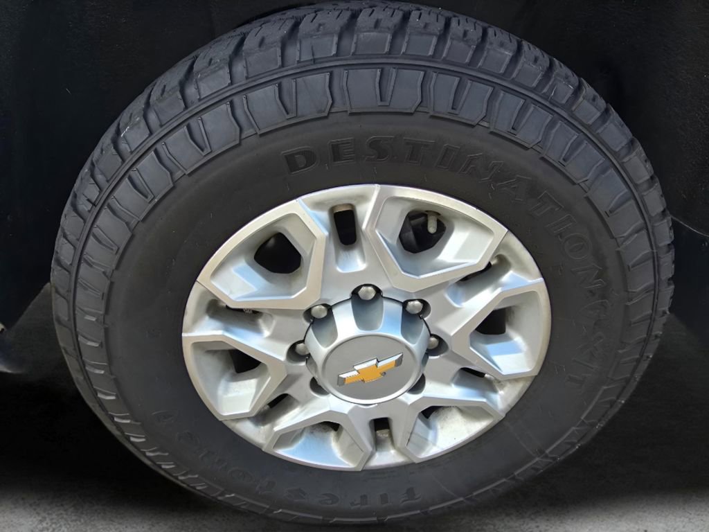 Used 2023 Chevrolet Silverado 2500 LTZ AWD/4WD image 30