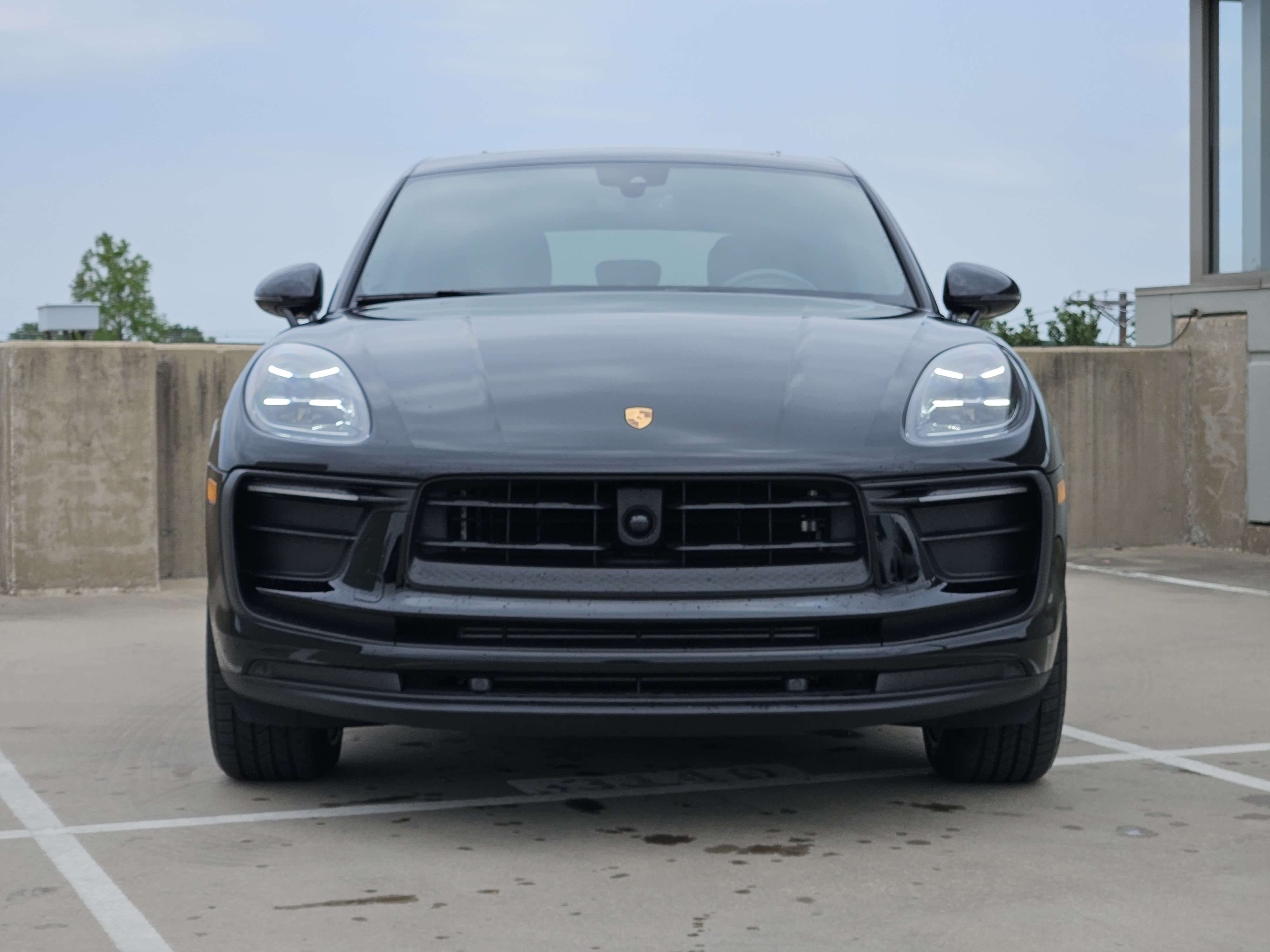 Certified 2026 Porsche Macan AWD/4WD image 11