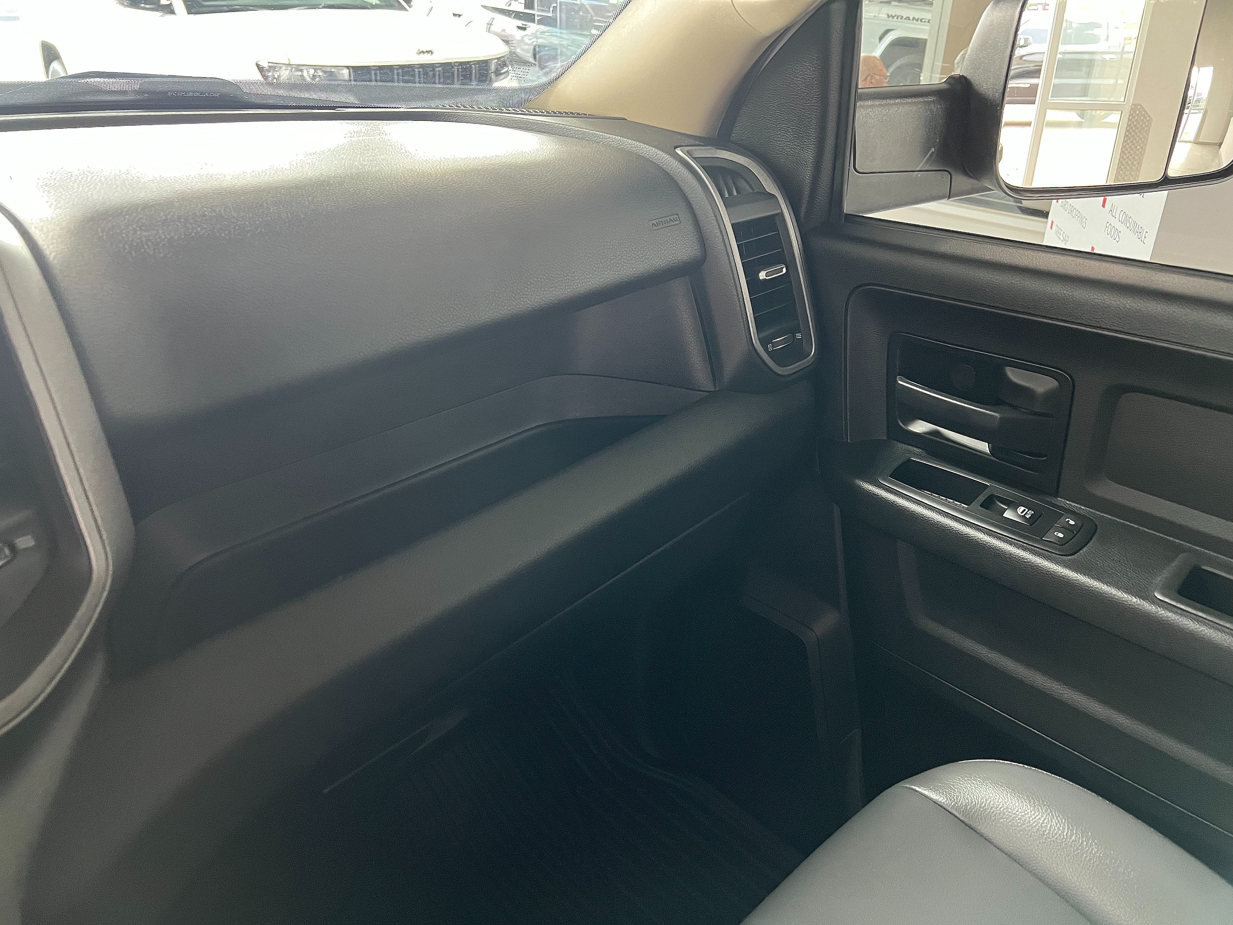 Used 2020 RAM 2500 Tradesman RWD image 16