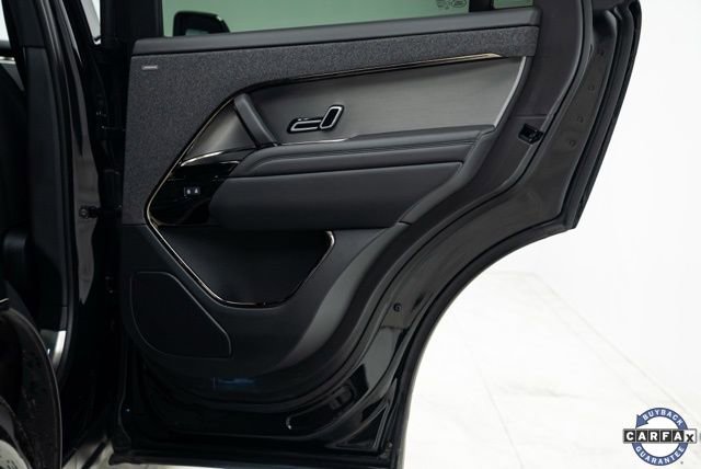 Used 2025 Land Rover Range Rover Sport image 28