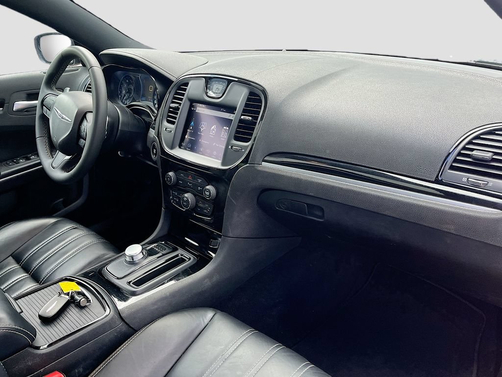 Used 2023 Chrysler 300 S RWD image 30