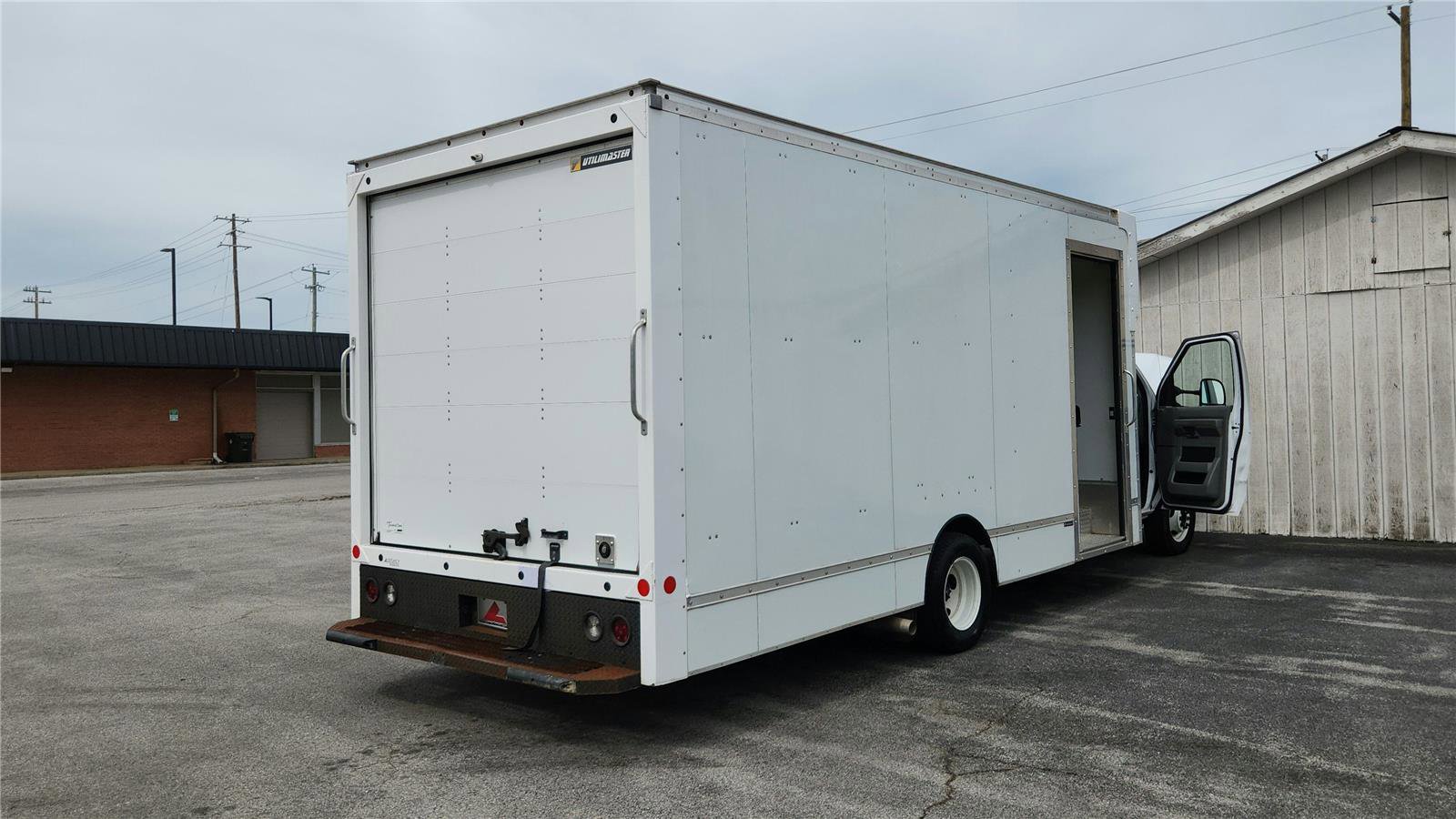 Used 2022 Ford E-450 and Econoline 450 Super Duty RWD image 6