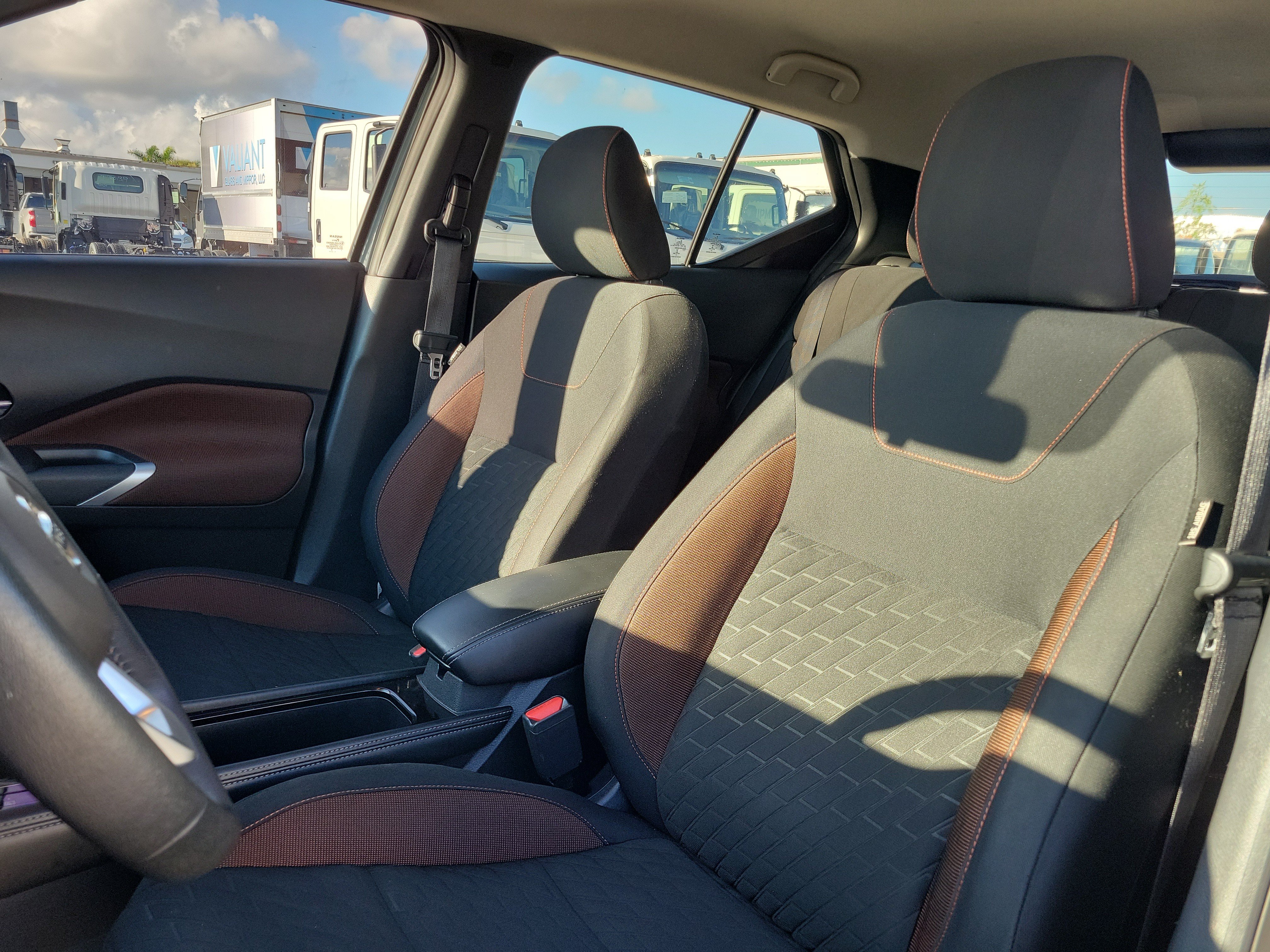 Used 2021 Nissan Kicks SR FWD image 22