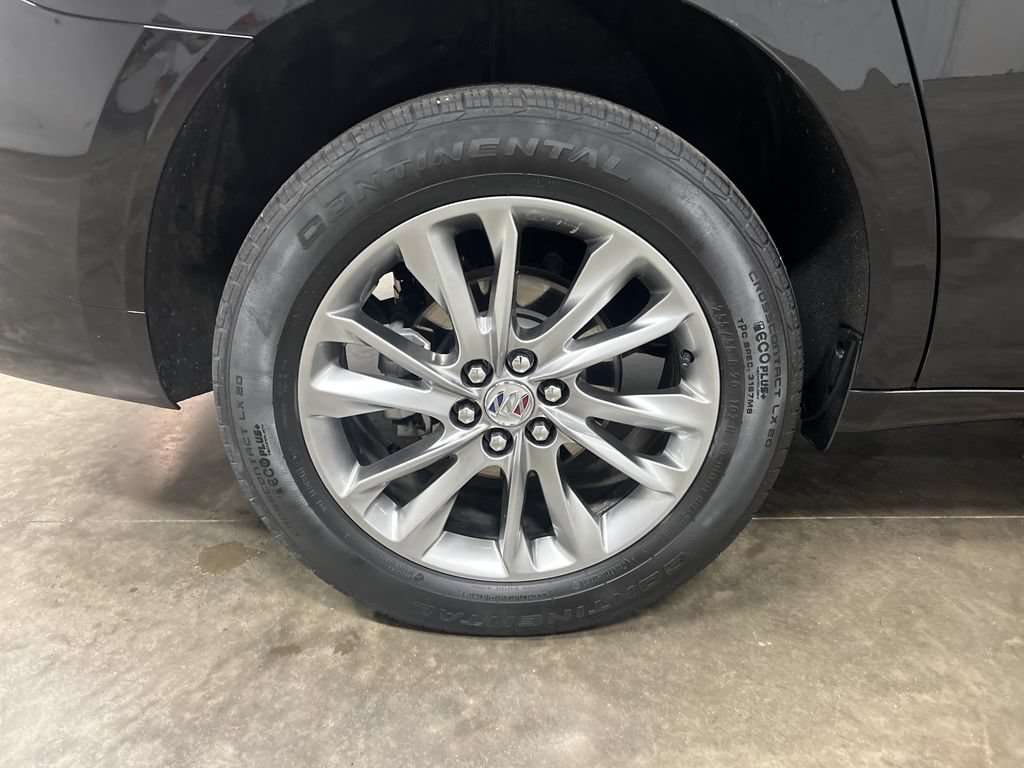 Certified 2023 Buick Enclave Avenir w/ Trailering Package, 5000 lbs. AWD/4WD image 10