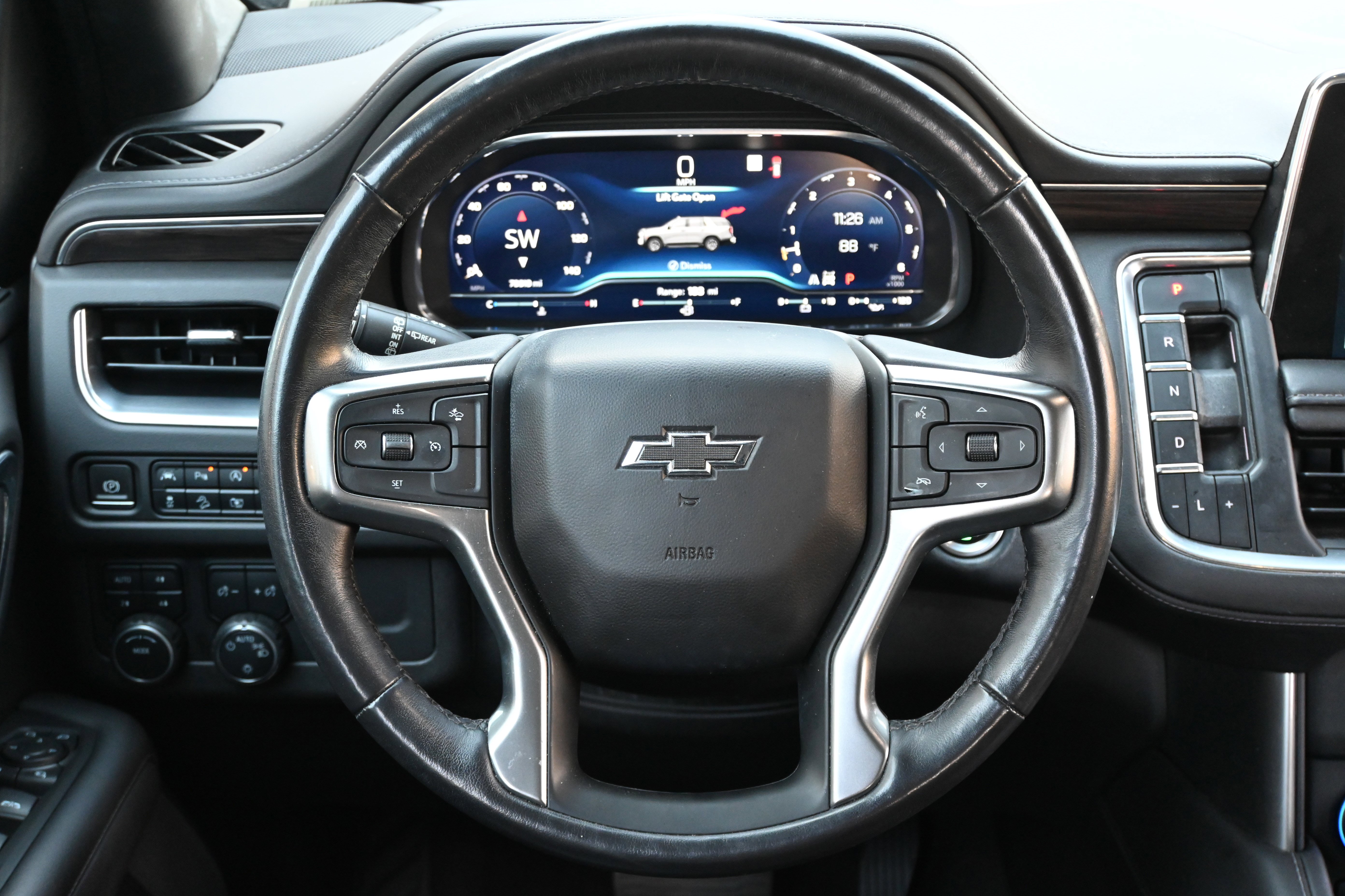 Used 2022 Chevrolet Tahoe Z71 w/ Luxury Package image 17