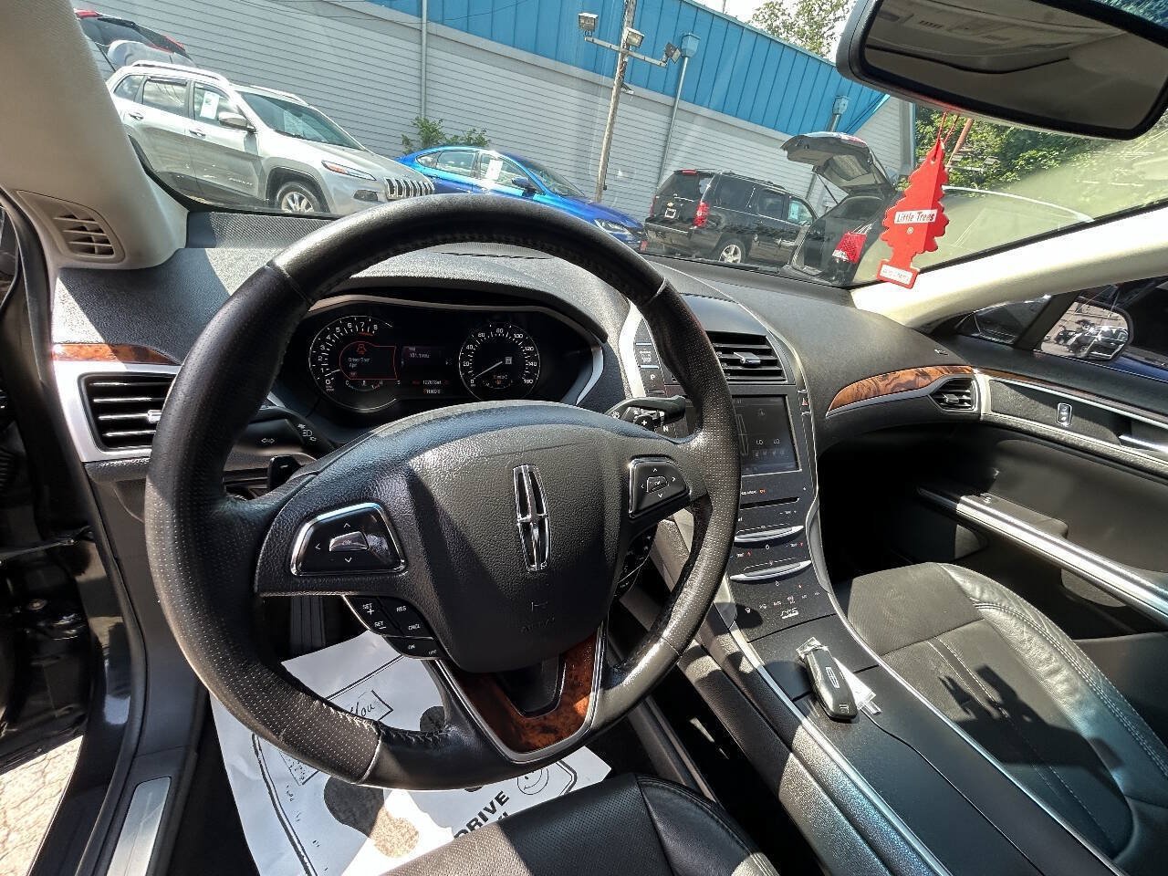 Used 2014 Lincoln MKZ AWD w/ Equipment Group 102A Reserve image 5