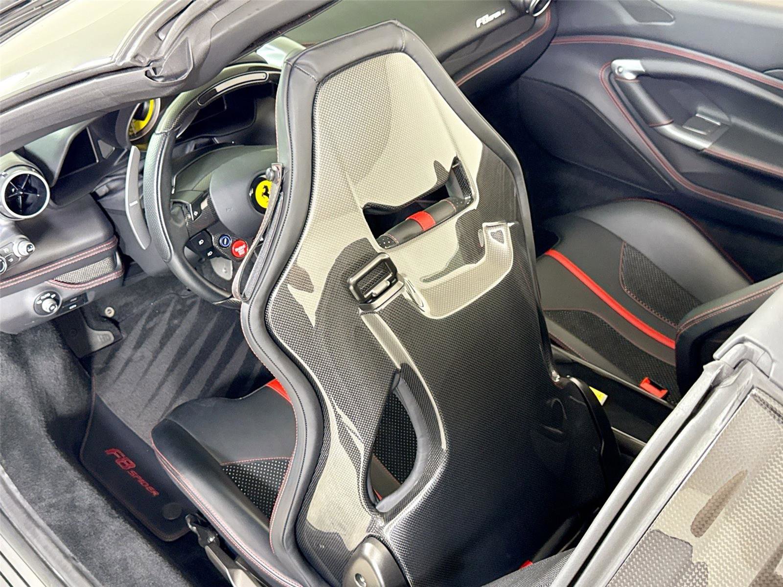 Used 2021 Ferrari F8 Tributo image 17