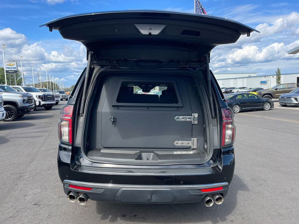 Used 2021 Chevrolet Suburban Premier w/ Premium Package image 32