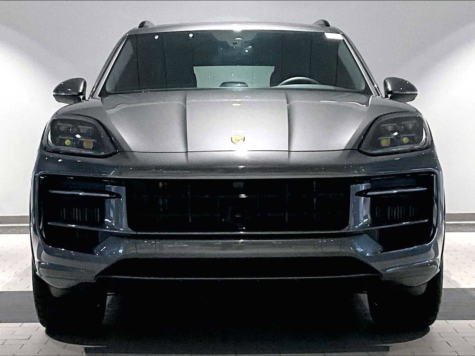 Used 2026 Porsche Cayenne image 13