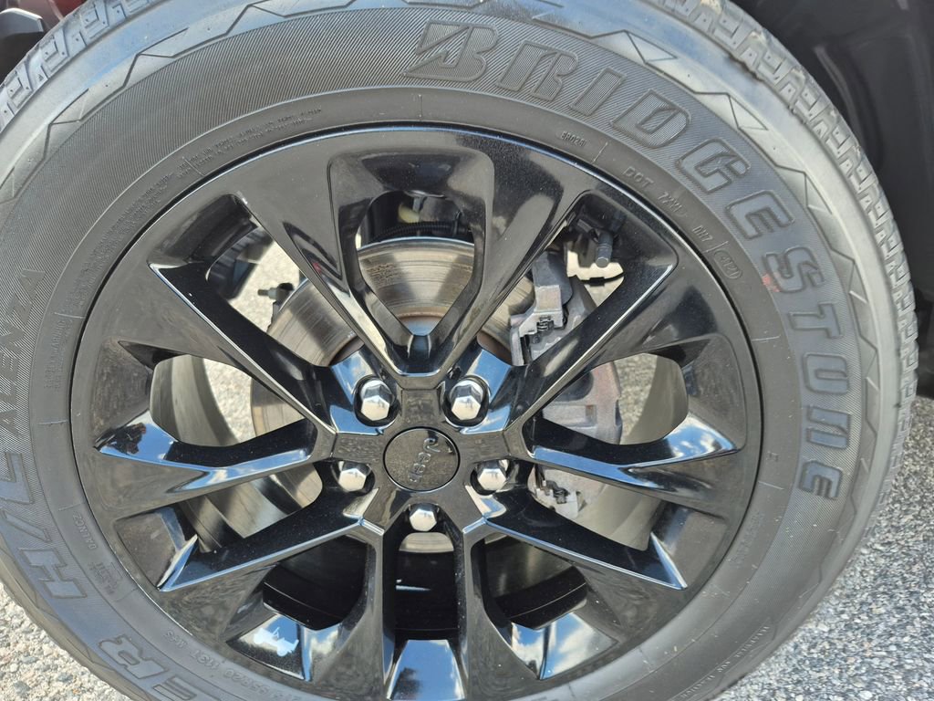 Used 2021 Jeep Wrangler Unlimited Sahara image 9