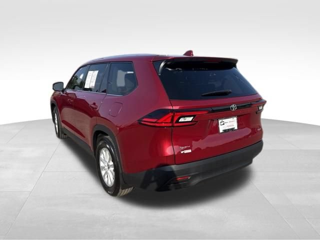 Used 2026 Toyota Grand Highlander XLE FWD image 3