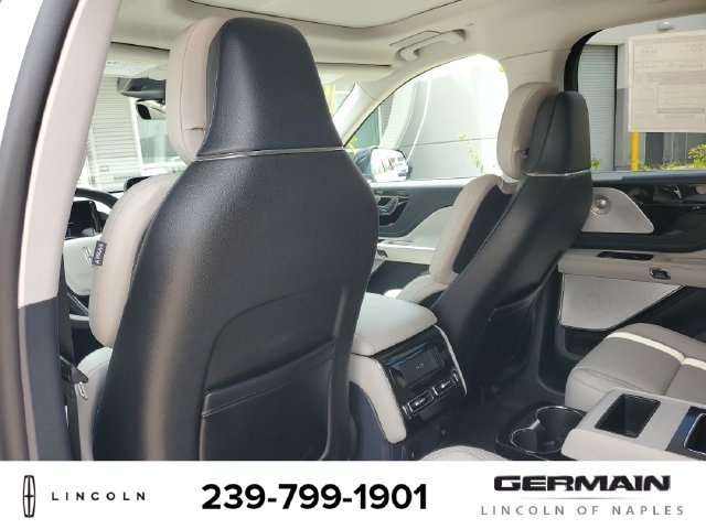New 2026 Lincoln Aviator Reserve AWD/4WD image 21
