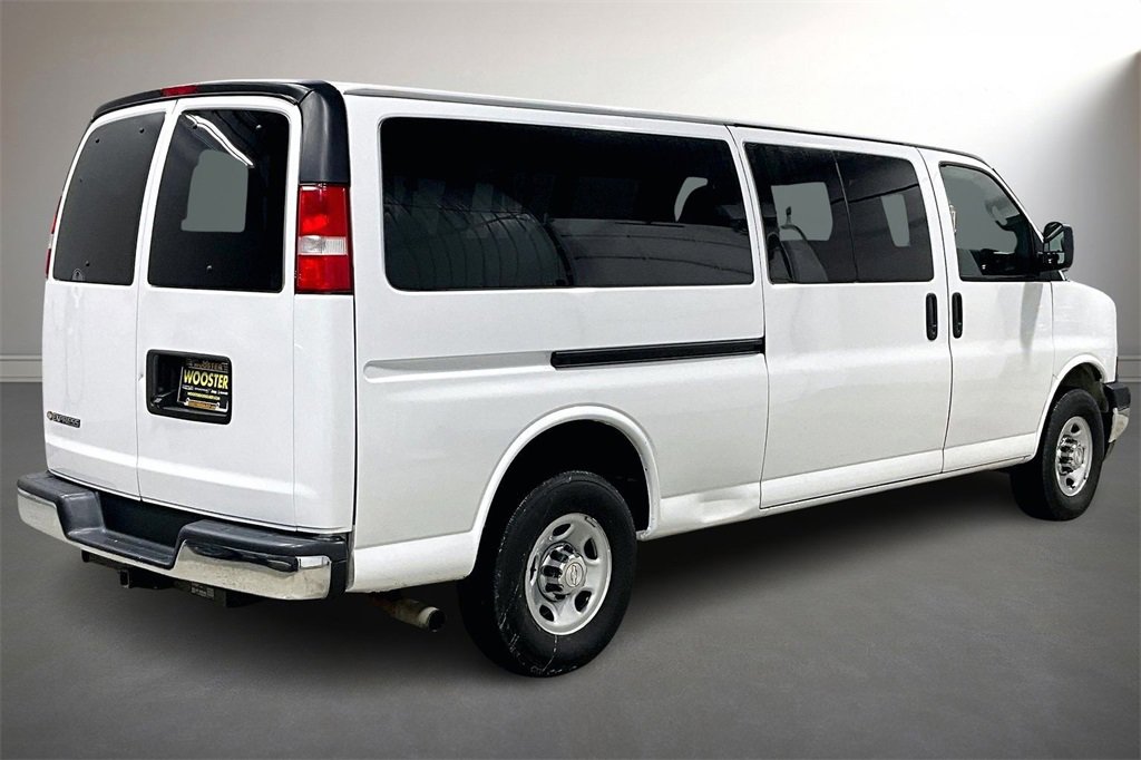 Used 2020 Chevrolet Express 3500 LT w/ LT Preferred Equipment Group image 5