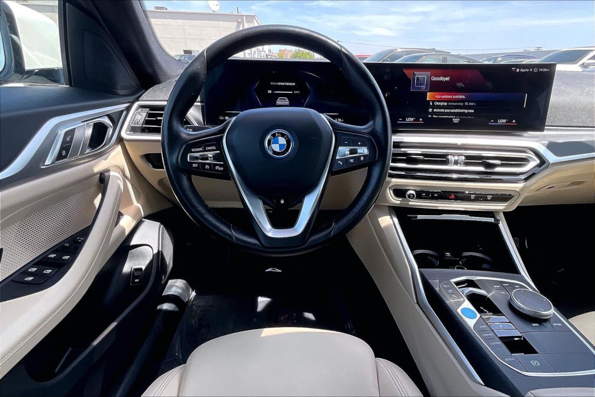 Used 2023 BMW i4 eDrive40 w/ Premium Package RWD image 5