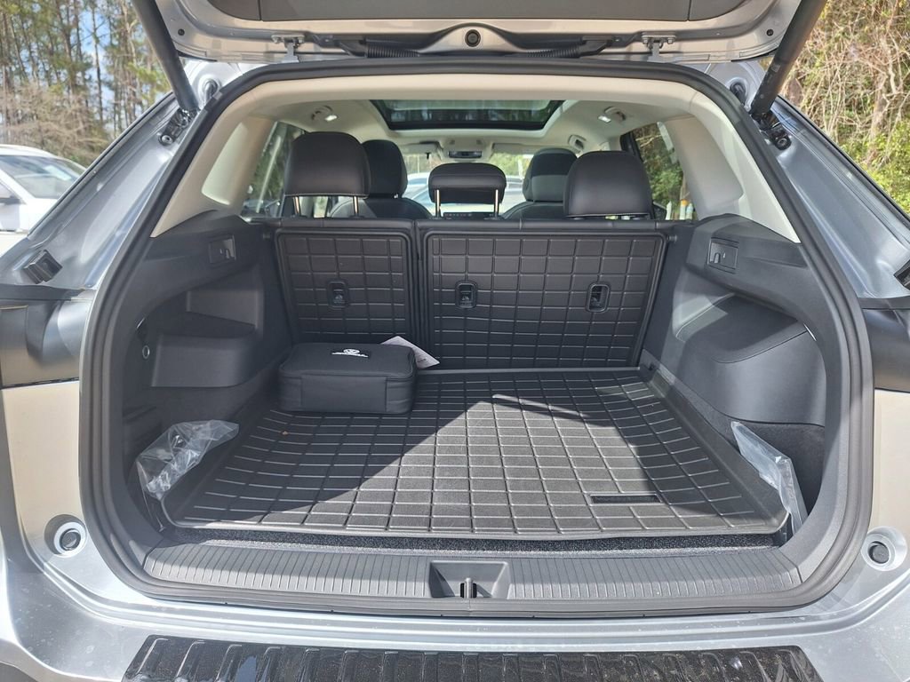 New 2026 Volkswagen Tiguan SE image 26