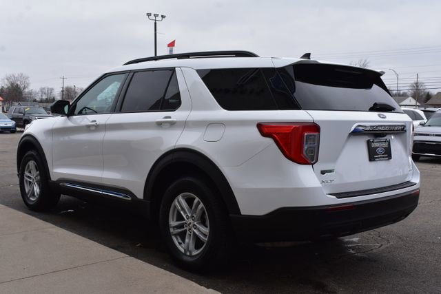 Used 2023 Ford Explorer XLT image 9