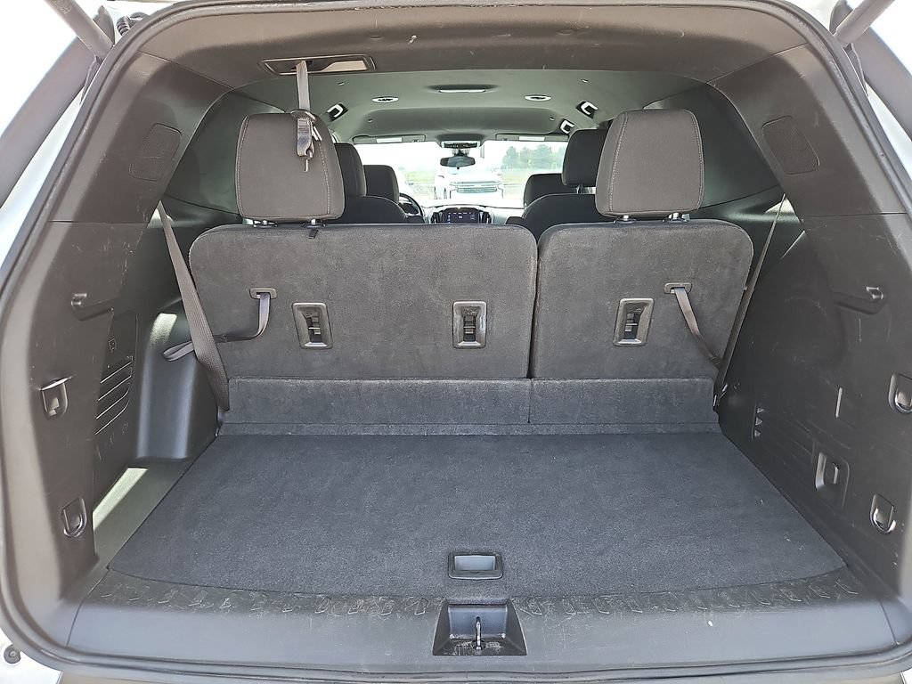 Used 2023 Chevrolet Traverse LT AWD/4WD image 10