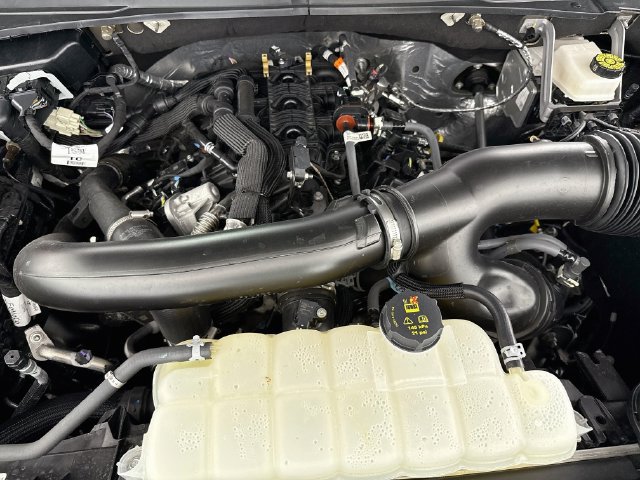 Used 2025 Lincoln Navigator L Black Label AWD/4WD image 32
