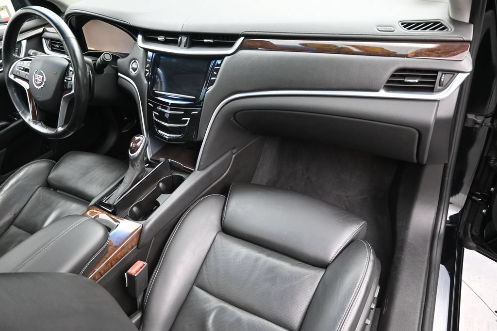 Used 2013 Cadillac XTS Premium AWD/4WD image 29