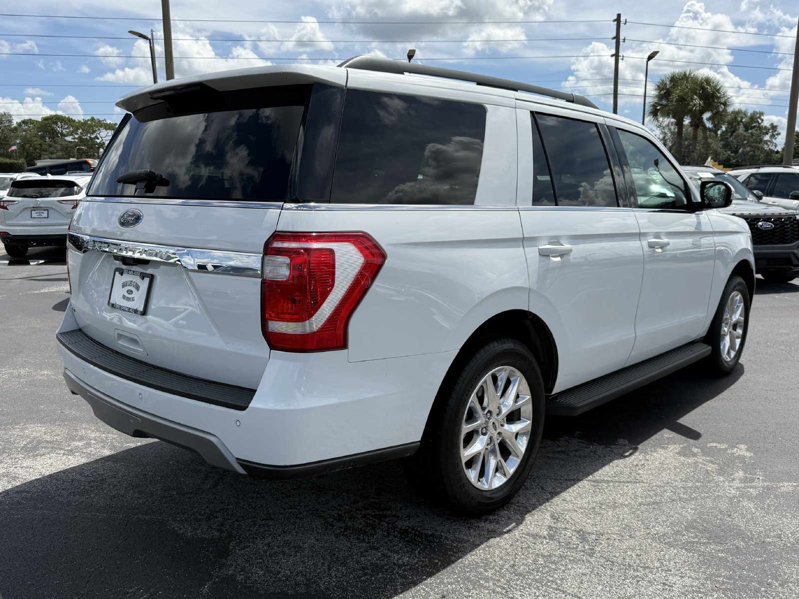 Used 2020 Ford Expedition XLT RWD image 5