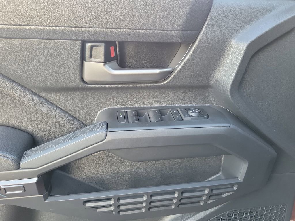 Used 2025 Toyota Tacoma TRD Sport image 14